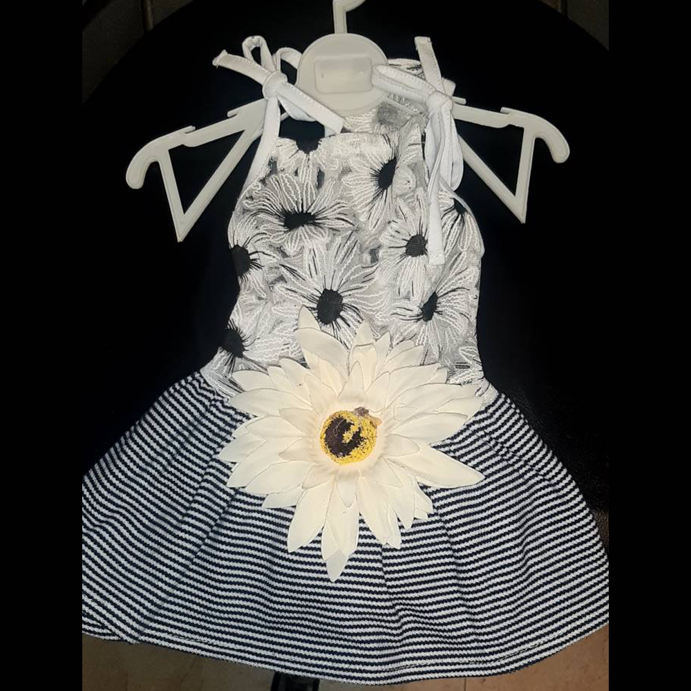 پیراهن گلدار