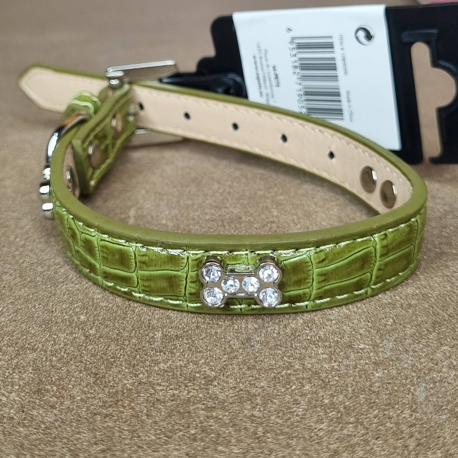 قلاده چرمی با طرح استخوان